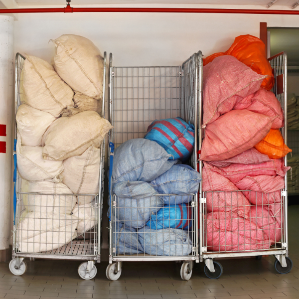 Bulk Laundry Dirty Laundry In Carts 600X600